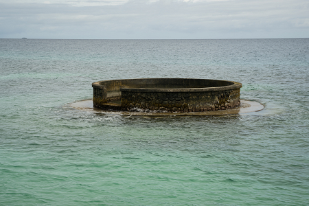 3/11/2023<br>I don't know what this is, but it doesn't seem WW-2 related.  I think it is a kind of swim shelter. Rachel's Beach.